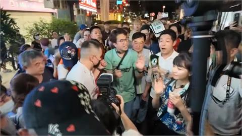 挾帶洋流氣勢如虹！　沈伯洋兩月內三度訪內湖737夜市