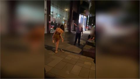 快新聞／男子問一句「人妖嗎」遭打！泰男怒脫高跟鞋　信義區上演街頭互毆