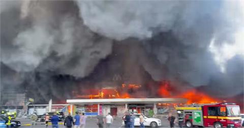 快新聞／俄軍飛彈擊中烏克蘭購物中心　澤倫斯基哀痛：1千多人在場內