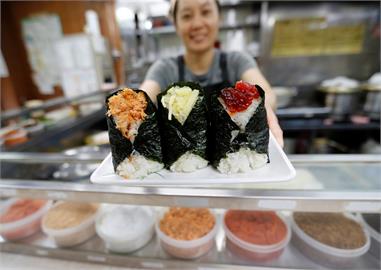 日稻米短缺米價飆升　餐點價格上漲加飯優惠取消