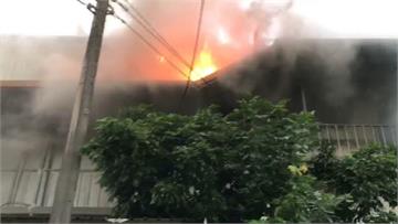 快新聞／宜蘭農產品加工廠竄火舌 現場火勢控制後又2次燃燒