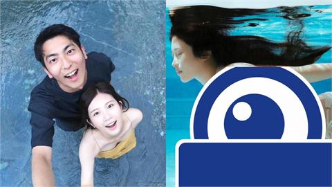孕媽咪挺雙胞胎巨肚脫剩比基尼，鄭家純「水中極致視角」全被拍。（圖／翻攝自IG@鄭家純）