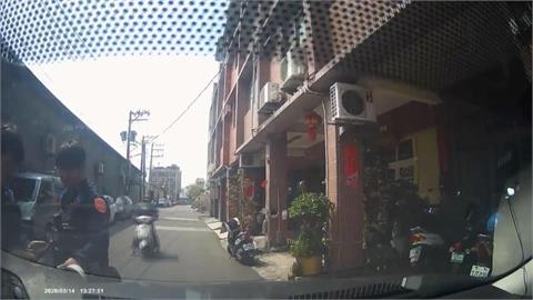 不滿違規遭警開單　高雄婦一怒之下竟「襲警」被捕