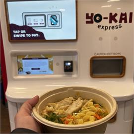 馬斯克也誇讚！台工程師推「拉麵販賣機」成功進駐特斯拉