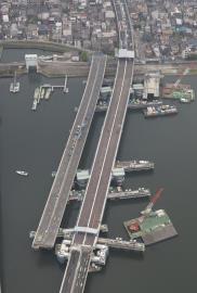 連接東京與神奈川　日本「高速大師橋」更新工程