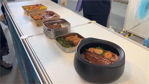 鐵路便當節移師高雄！　鐵道迷凌晨三點半摸黑排美食