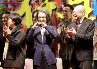清明節發潤餅照惹議　蕭美琴公開道歉：「沒注意國際情勢變化」