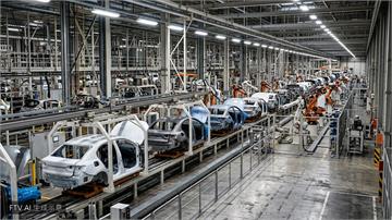 福斯汽車面臨歷史性重組！擬關閉4座德國廠、裁員10萬人引爆抗爭