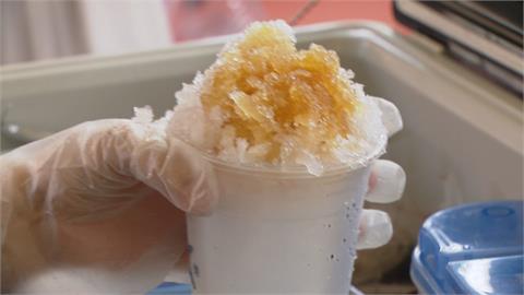 清涼一夏！「麻辣炸雞」逼汗解熱　冰品攤位人潮滿