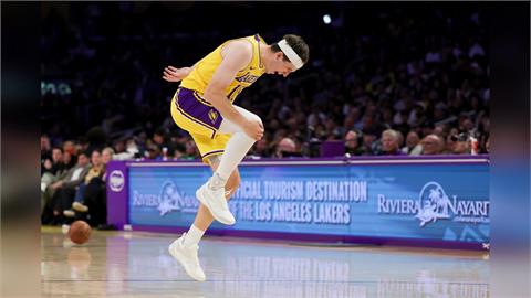 NBA(影)／「鄉村曼巴」續留好萊塢！同意湖人4年1.85億美元合約刷新紀錄