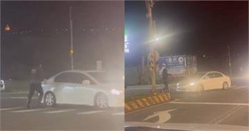 金山街頭持刀攔車！44歲猛男舞者吸毒失控　警鳴槍圍捕5人掛彩