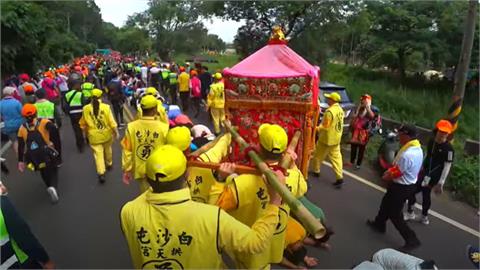 「粉紅超跑」路線不固定…網疑「時間怎麽抓」？信眾：媽祖早就是神蹟了