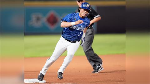 中職(影)／不老傳奇！王勝偉代打一棒炸裂　以42歲高齡寫下中華職棒史上最老紀錄