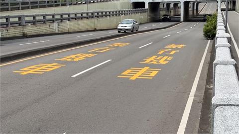 獨！地下道禁行機車標示不同調　台中用路人霧煞煞憂違規