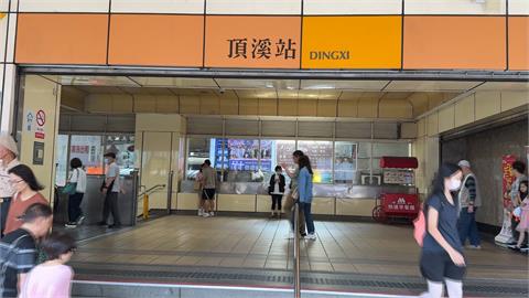 悚！北捷男子亮剪刀嚇壞路人　遭逮辯自保稱「有人要攻擊」