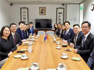 邱臣遠拚招商引資　與全球台灣客家聯合總會雪梨分會簽署MOU