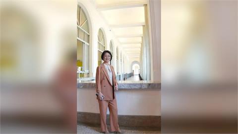 快新聞／翁曉玲為「律師被掌摑」質詢鄭銘謙　網諷：妳有尊重法律？