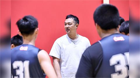 籃球／U19年後下半季火熱開打！前SBL球星執掌昔日霸主新民兵符曝參賽主因