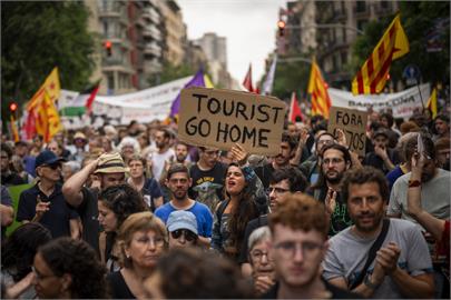 快新聞／旅客退散！歐洲多地「觀光公害」嚴重　政府紛祭奇招反制