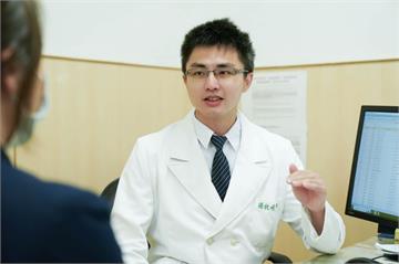 6旬婦腹脹、喘不過氣竟卵巢癌第四期！   誤認脹氣便秘七成人確診晚