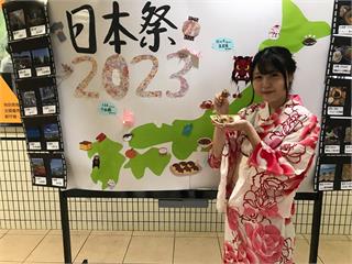 開南大學舉辦「日本祭」　品嘗關西大阪風味章魚燒