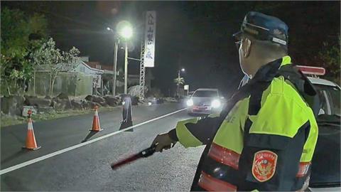 心虛！大貨車躲臨檢形跡可疑　身揹１２案通緝犯落網