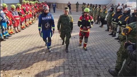 任務結束！　墨國搜救犬”普羅特歐”不幸殉職　搜救隊舉行告別式