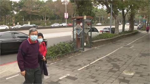 獨家！陳建仁夫妻新春彌撒　低調不回應閣揆議題