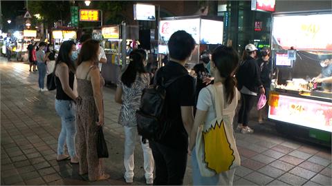 寧夏夜市假日人流已恢復疫情前 推中英日韓語菜單搶國際客