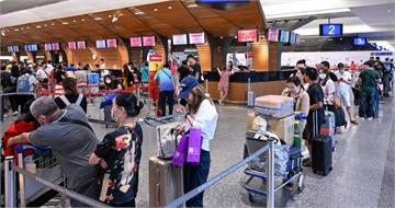 美籍男來台觀光「身無分文」　機場超商偷泡麵餅乾遭航警送辦