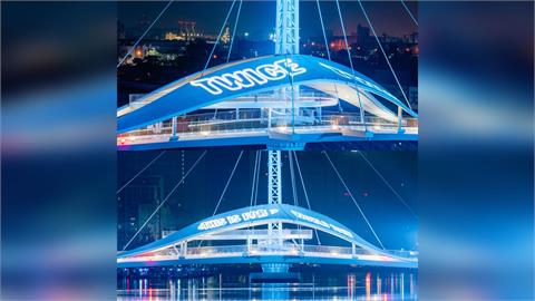 快新聞/全城迎接TWICE!7大地標「點藍燈」美翻 網狂喊羨慕:想入住高雄