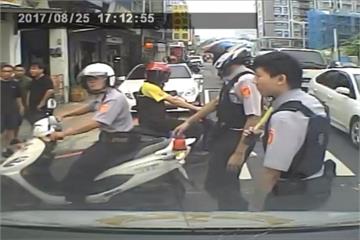 為五萬持槍討債 開槍卡彈糗被打到頭破血流