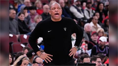 NBA／公鹿中止連9季闖季後賽！美媒爆料教頭「老河流」卸除職務下課了