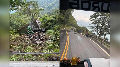 快新聞／宜蘭台九線大貨車「衝破護欄墜邊坡」！幸駕駛意識清楚　緊急送醫救治