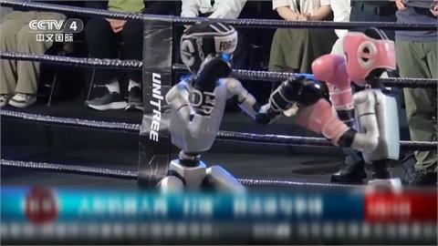 中國浙江辦全球首「機器人格鬥賽」　真人教練聲控秀絕技