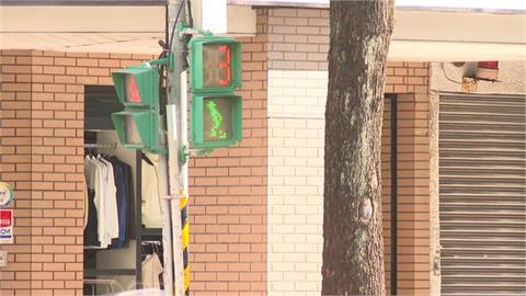 遇黃燈該減速還直衝？警方揭「3情形」視闖紅燈最高恐罰5400