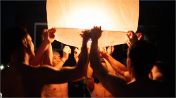 《誰在看著我們》演員全裸放天燈！警察到場盤查 驚險過程全曝光