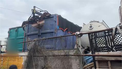 疑未拉手煞車　男趴車底修車遭輪輾壓身亡