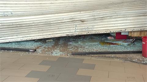 疑少東欠高利貸2千萬惹禍　新北當歸鴨2店面再遭車衝撞！