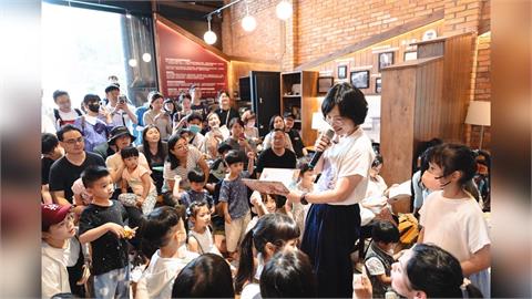 快新聞／蘇巧慧化身「水獺媽媽」說故事　報名不到1小時就額滿