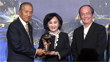 耕耘15年！民視英語新聞奪卓越新聞獎