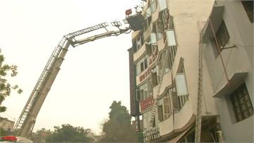 印度飯店惡火釀17死 受困婦童跳窗求生亡