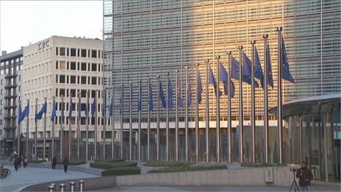 川普稱排除對格陵蘭動武　將立即「以談判來收購」