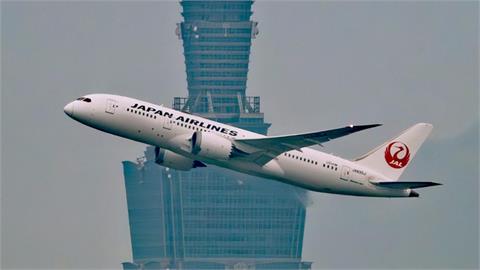 日航機上「特殊設計」超貼心！犧牲8座位「原因曝光」網讚：很棒