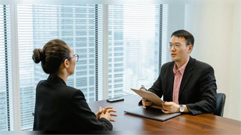 邀約變多但不精準！企業改「撒網式徵才」