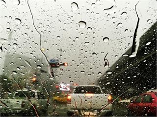 氣象署警示：「3縣市」列大雨特報　午後全台天氣變臉