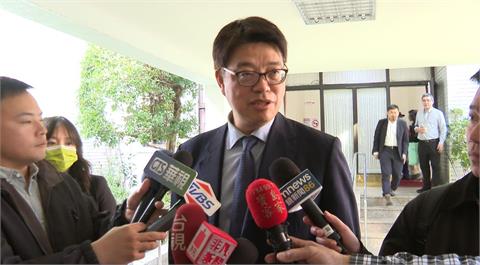 役男持中國身分證仍要當兵　邱垂正曝原因