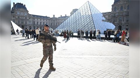 快新聞/進展甚微!羅浮宮搶案「法檢再起訴2嫌」 皇室珠寶仍下落不明