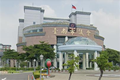 疫情嚴峻　台南市議會今起暫停開議至5/28