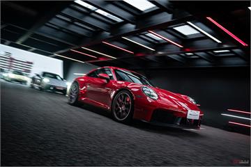 Porsche 992 Mk2 世代 911 正式發表，起售價 747 萬起！